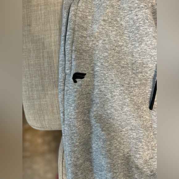 Men’s Fabletics Joggers - Picture 3 of 3